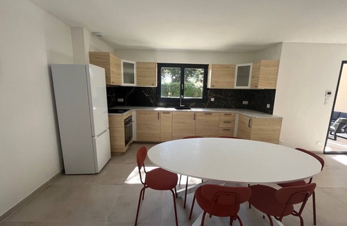 Castries Casa | New villa with real Jacuzzi in a green setting 20 minutes from the beaches
