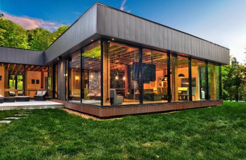 Mont-Tremblant Chalet De Esquí | NEW! Villa Woodland 7 Bedrooms Game Room Spa