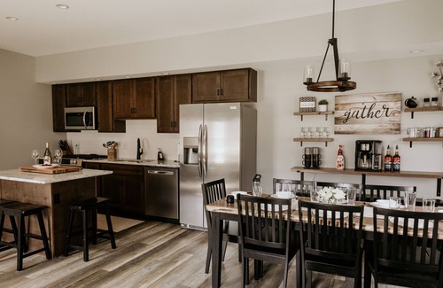 Ellicottville Casa | New Virtual Tour - Walkable to Town, 3 Bed 2.5 Bath