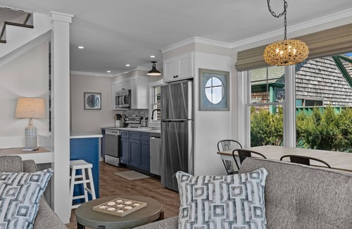 Portsmouth Casa | New WATERFRONT home in Portsmouth!