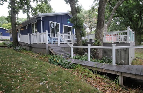 Spirit Lake Casa | NEW WATERFRONT LUXURY LISTING