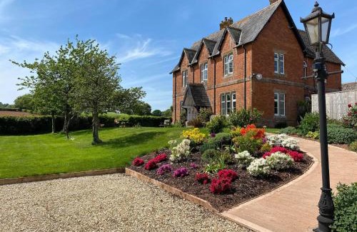 Westcott Casa | Newcourt Barton