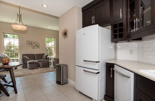 Downtown Condominio | NUEVO Downtown Bentonville Condo!