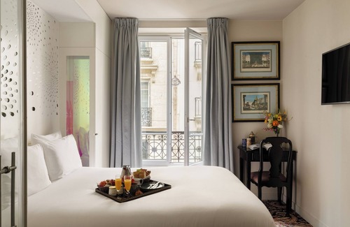 Quartier de la Folie-Mericourt Hotel | NEWHOTEL REPUBLIQUE (ex Albert's Hotel)