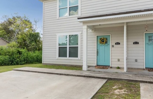 Lake Charles Casa | Newland Cottage - Stays for Days