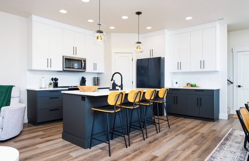 Cascade Casa | NewLuxury Home/HotTub/6Bed/PrivatePatio/Fireplace