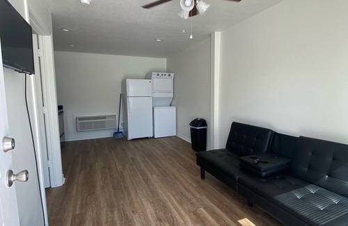 Sulphur Apartamento | Newly built apartments just finished! a mile from our SPAR waterpark