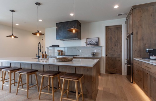 Driggs Condominio | *Newly Built*Basin Three Peaks Teton Suites⁓HotTub ⁓ Rooftop Deck ⁓ Sleeps 14-20