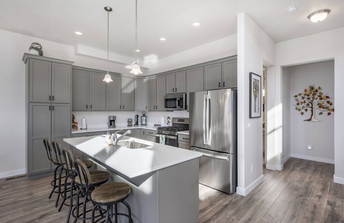 Deer Mountain Casa | Newly constructed 4 bedroom in Deer Springs.