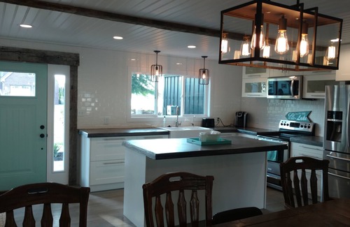 Fremont Casa | Recién diseñado frente al mar salir