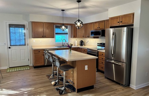 Niantic Casa | NEWLY FURNISHED GIANTS NECK BEACH HOUSE