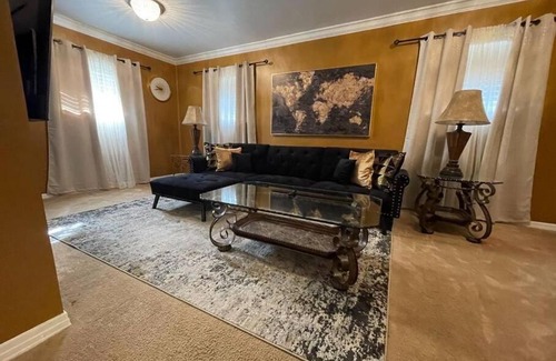 Mobile Casa | Newly Furnished Near Uni of South Alabama and I-65