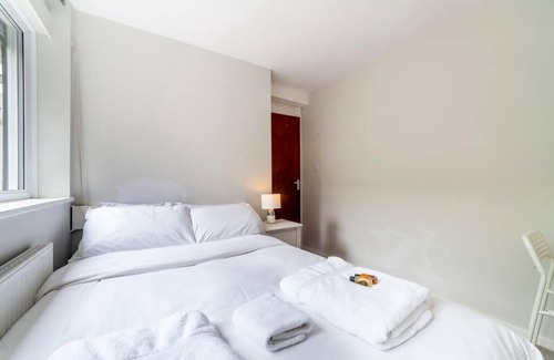 South Camberwell Casa | Newly refurbished 5 BDR house wgarden and parking
