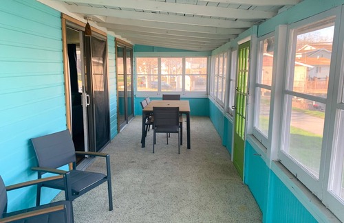 Rome City Casa | Newly Remodeled Cabin Steps from Sylvan Lake