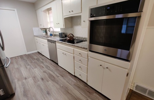 South Central Omaha Casa | Newly remodeled, comfy and neat