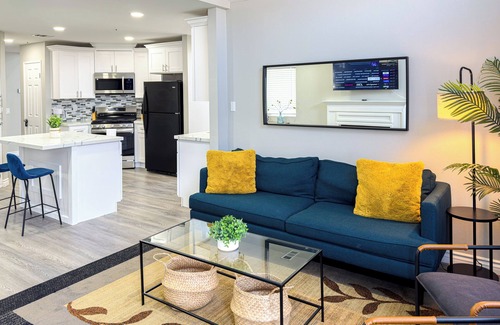 Southridge Village Casa | Newly Remodeled Home near Mary Vagle Nature Center