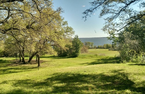 Lake Whitney Casa | Recientemente remodelada Lake Whitney Lakefront House + Bunk House