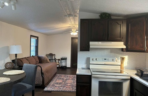 Spring Church Casa | Newly Remodeled & Stylish Guest Hideaway: Sleeps 6
