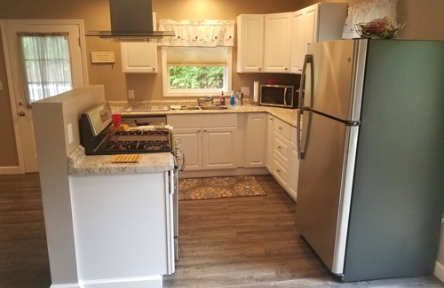 Malta Casa | Casa recientemente renovada en Saratoga Springs Lake Pista Spac Fish Creek
