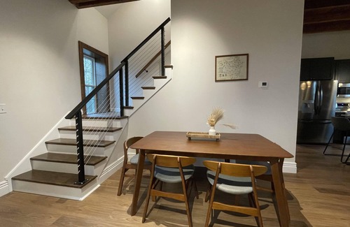 Manheim Casa | Newly renovated 1800’s one room schoolhouse with modern comforts and a hot tub!