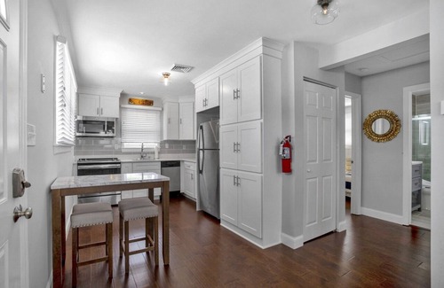 Avalon Condominio | Newly renovated 2 bedroom conveniently located in the downtown of Avalon