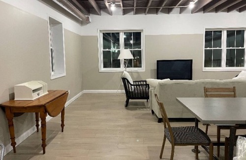 New Carlisle Condominio | Newly Renovated 3 Bedroom Condo Walk Up Unit Near Hudson Lake and Notre Dame!