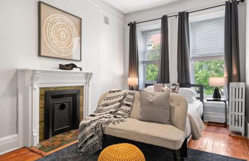 Central Park North Casa | Newly Renovated 3BR Oasis Walk to Columbia Uni