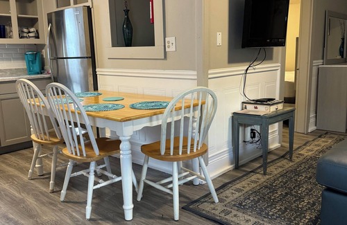 Hampton Casa | Newly Renovated, all new beds and bedroom furniture