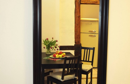 Toddin Apartamento | Apartamento recientemente renovado en el pueblo, perros bienvenidos