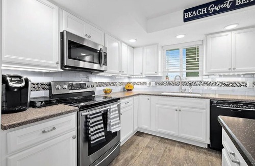 Flagler Beach Condominio | Newly Renovated - Beach Front Condo - LBTR #34535