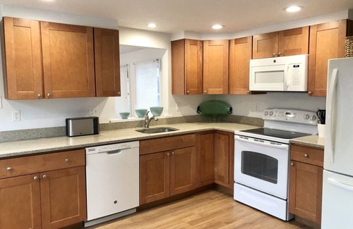 Surf City Casa | Newly renovated Cape Cod 4BR 2 Baths in LBI close to restaurants, and beach
