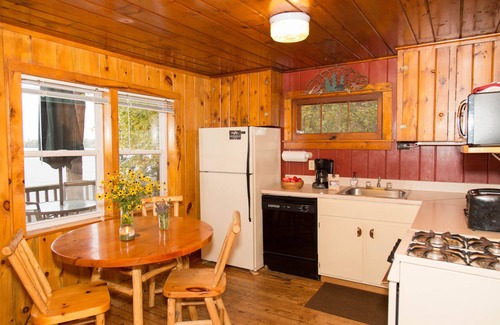 Cook Cabina | Encantadora cabaña junto al lago junto a la playa