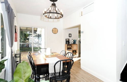 West Salem Casa | Newly Renovated! Family Home, Walking Distance to Local Restaurants, Parking