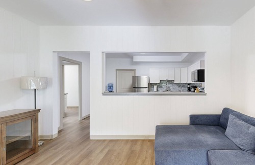 Kalihi Valley Casa | Newly renovated guest house with lush landscaping & gazebo
