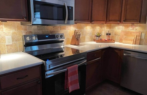 Sierra Vista Casa | *Newly renovated home!* Staycation at the Legends