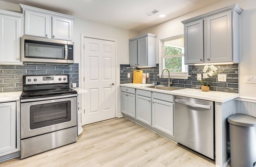 Long Beach Casa | Newly Renovated Home in Oak Island!