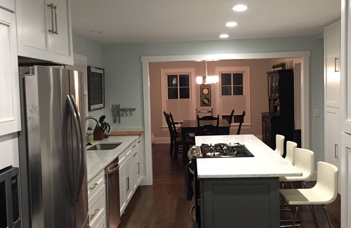 Old West Side Casa | ¡Recién reformado, a minutos de casa del centro de Ann Arbor!