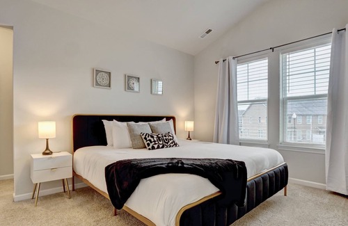 Murraysville Casa | Newly Renovated! Modern Beach Getaway w/ Game Room