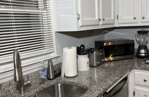 Athens Condominio | Newly Renovated Modern Spacious 2 Bedroom Condo - Close to UGA