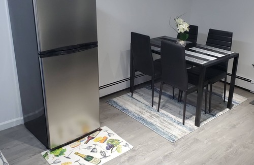 North Valley Stream Casa | Newly Renovated one bedroom basement in Valley Stream NY