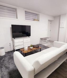 Niagara Falls Apartamento | Newly Renovated One Bedroom Unit USA SIDE