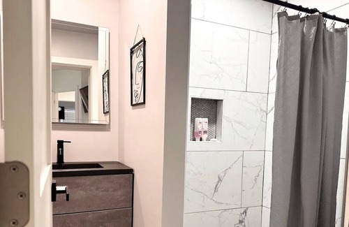 Kingman Park Casa | Newly Renovated Row Home In Kings Park DC