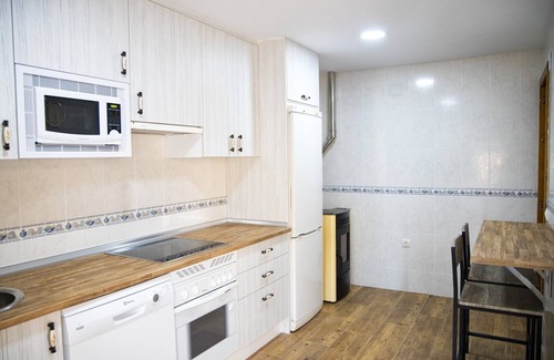 Sanchidrian Cabaña | Casa Rural recién reformada, de 4-6 personas