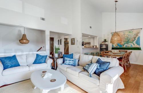 Fernandina Beach Casa | Newly Renovated! New Dog Friendly Listing! Ocean View Condo! 8 Sea Castles