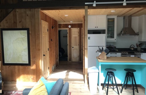 Harbor Springs Casa | Newly renovated home in Harbor Springs is perfect for your ski, or beach getaway