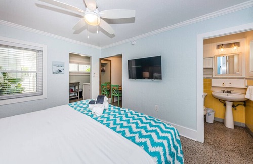 Sunset Beach Hotel | Newly Renovated Boutique Hotel with a Pool
