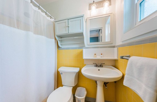 Sunset Beach Hotel | Newly Renovated Boutique Hotel with a Pool
