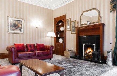 Cupar Casa | Newton Manor House