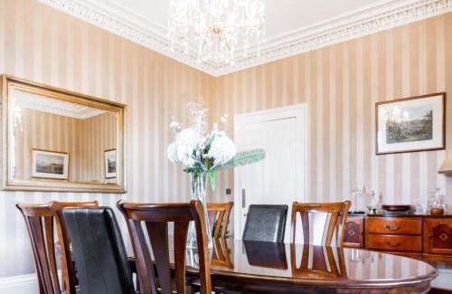 Cupar Casa | Newton Manor House