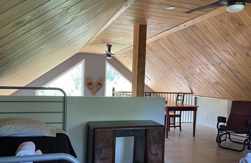 Notre-Dame-Des-Bois Casa | Next to Paradise